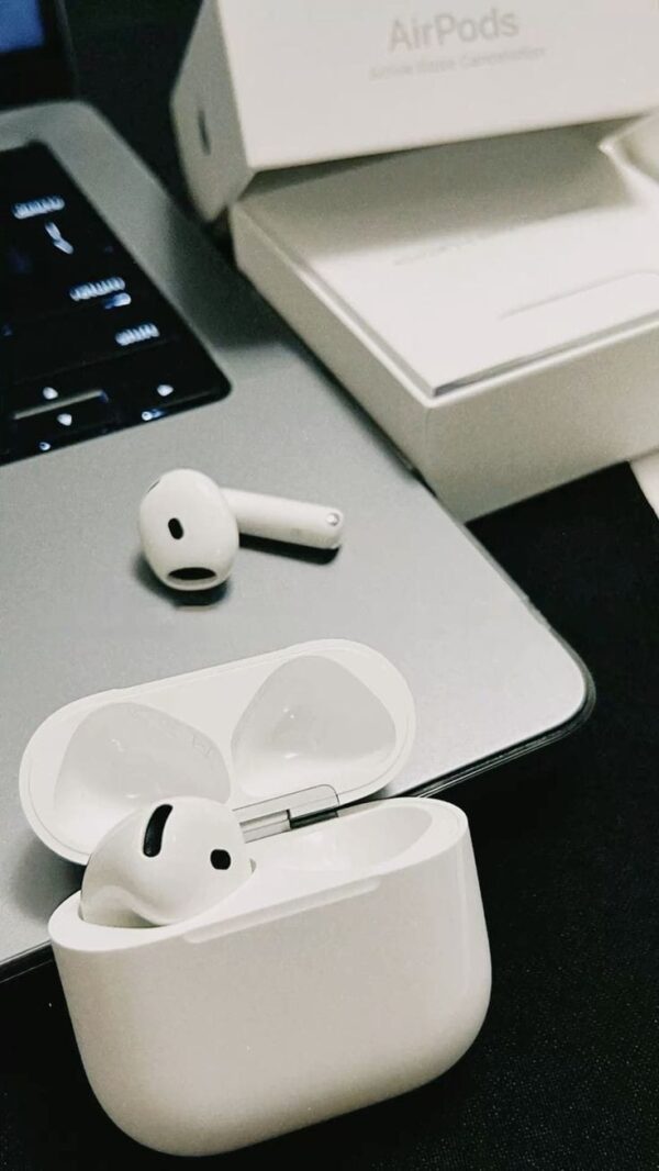 AIRPODS 4 - Image 3